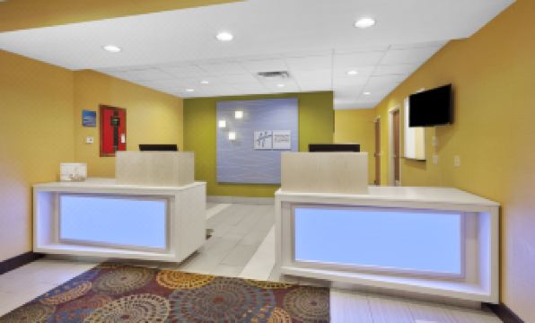 Holiday Inn Express & Suites CIRCLEVILLE by IHG