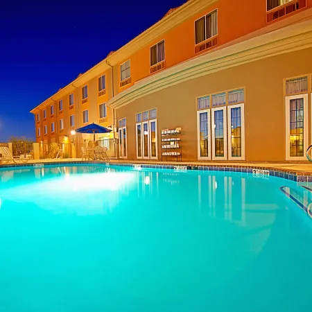 Holiday Inn Express & Suites TUCSON by IHG