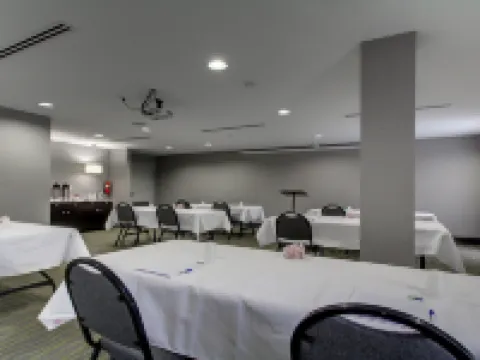 Holiday Inn Express & Suites JACKSON DOWNTOWN - COLISEUM by IHG Hotels in Jackson