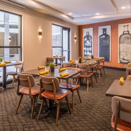 DoubleTree by Hilton Lafayette East