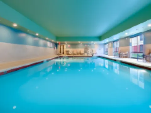 Holiday Inn Express CALHOUN SOUTH by IHG Hotels in Calhoun