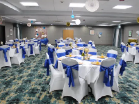 Holiday Inn Express & Suites SHAWNEE-KANSAS CITY WEST by IHG Hotels in Shawnee