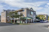 HomeTowne Studios Louisville