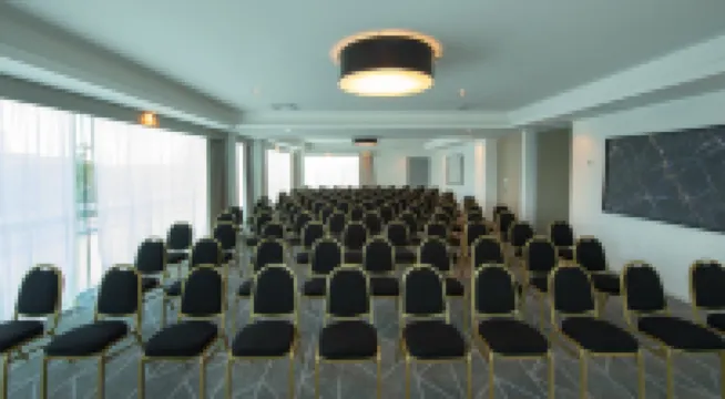 Holiday Inn & Suites MERIDA LA ISLA by IHG