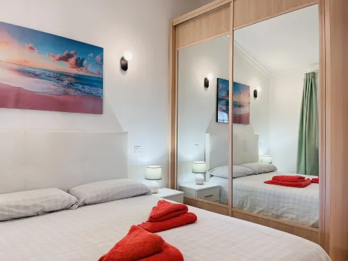 Santa Barbara Tropical by Alquiler de Sueno - 2 private terraces - บังกะโล