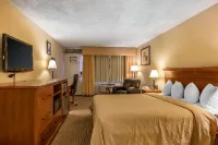 Quality Inn on Historic Route 66 - Kuntosalit