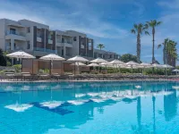 Neptune Luxury Resort - Pools