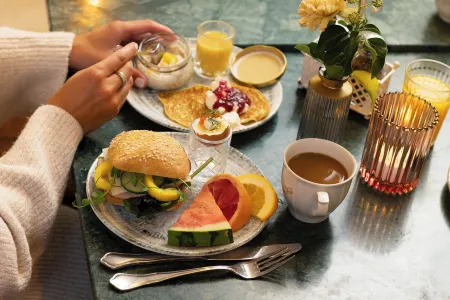 Strandflickornas Havshotell Lysekil Отели в г. Fiskebackskil