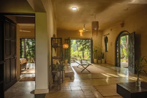 Palmorama Retreat Home - parking
