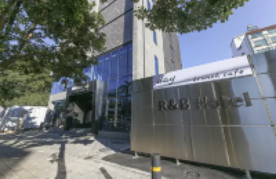 R&B Business Hotel