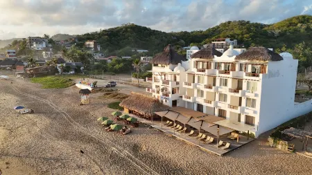 Hotel Estrella de Mar Отели рядом с достопримечательностью «Playa Zipolite»