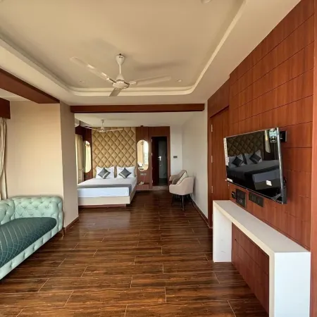 HOTEL BIVA Отели в г. Качар