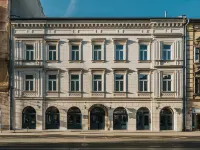 洲際酒店集團旗下的英迪格酒店克拉特夫瓦維爾城堡 鄰近瓦維爾城堡的酒店