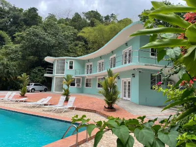 Torraille Waterfall Villas - Unit 1 Hotels in 