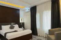 El-Patevadan Hotel and Suite Hotels in Okaka