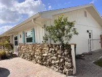 Luxury Pool Dog Friendly Central To Naples And Marco Island By Sky Run Naples 3 Bedroom Home