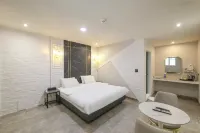 Jincheon Sopung Jjak Motel - parking