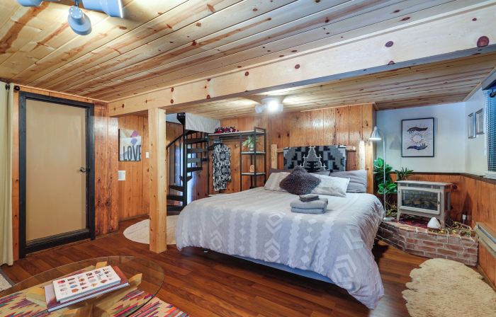 Decks, Grills and Fire Pit Camp Connell Hideaway!