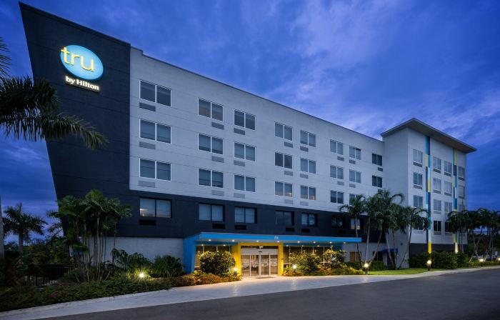 Tru by Hilton Miramar