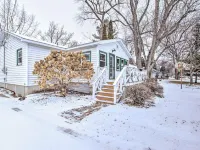 Green Lake Vacation Home w/ Screened Porch! Hotels in Green Lake County