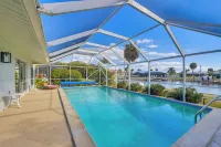 Waterfront Punta Gorda Paradise: Dock & Pool! - WiFi