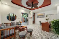 Red Flower Cottages Homestay - Tiny houses