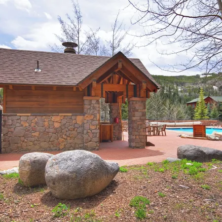 8452 Dakota Lodge 2 Bedroom Condo by RedAwning