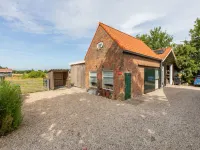 Wonderfully Quiet Situated in Polder Near Beach - parking