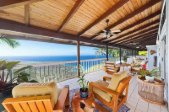 Maka Nui Estate/ Luxury Big Island Ocean View Home above Kealakekua Bay