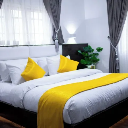 TOVIA HOTEL AND SUITES