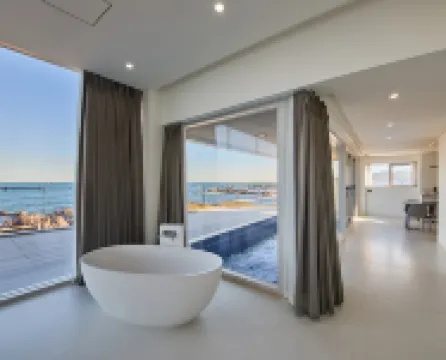 Pohang Horizon Poolvilla