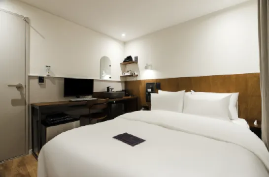 Just Stay Hotel Wangsimni 往十里駅周辺のホテル