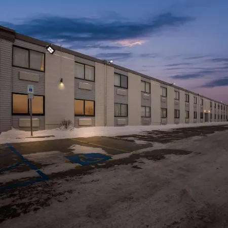 Park Inn by Radisson, Fargo West Acres
