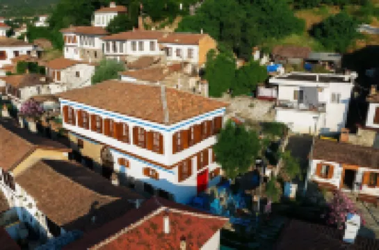 ชิร์กินเช โคนัค ชิรินเช