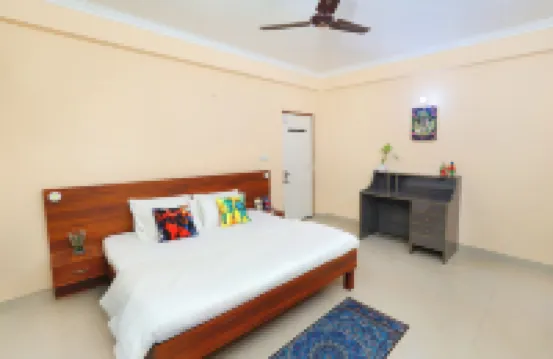 奢華 by Red Olive距離泰姬陵10分鐘三卧住宅