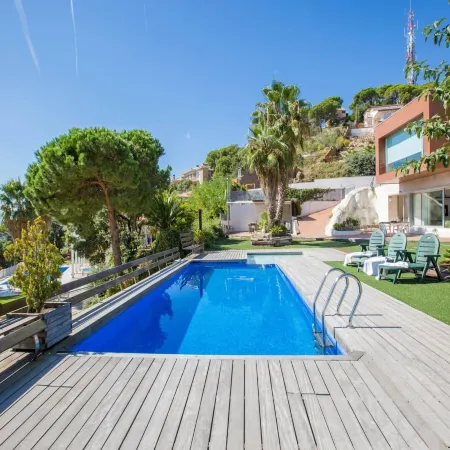 4-bedroom Villa in Lloret de Mar