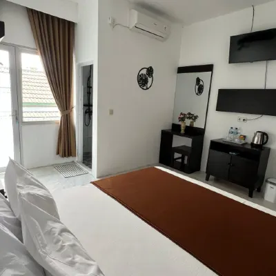 Villa Jonggrang Batik 브레시아 절벽 주변 호텔