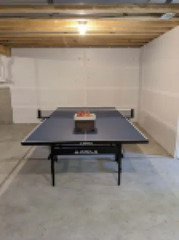 현대적인 2 베드룸 캐빈, 온수 욕조와 게임 및 중심 위치