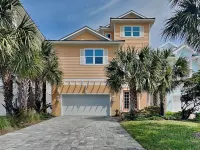 Coastal Heaven by Distinctive Beach Rentals - Homestays
