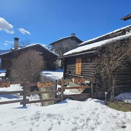 Joivy Modern Family Chalet with Stunning Mountain Views