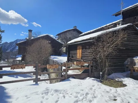 現代家庭木屋 迷人山景