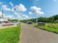 Holiday Home on Car-Free Park Garnekuul - 駐車場
