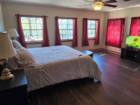 Suwannee River Retreat Hotels in Dixie County