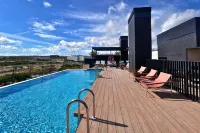 Calido Valdebebas - piscine