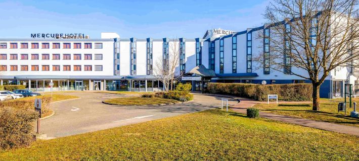 Mercure Lyon Est Villefontaine Hotels in Isere