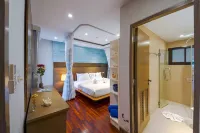 4 Bed Beachfront Condo (SP43)