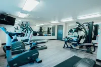 Super 8 by Wyndham Grande Prairie - Gym