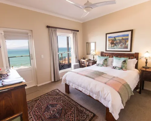 Moonglow Guesthouse Hotels near Long Beach