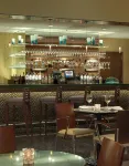 DoubleTree by Hilton Collinsville - St. Louis - Barer