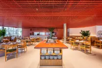 Almenat Embu Das Artes, Tapestry Collection by Hilton